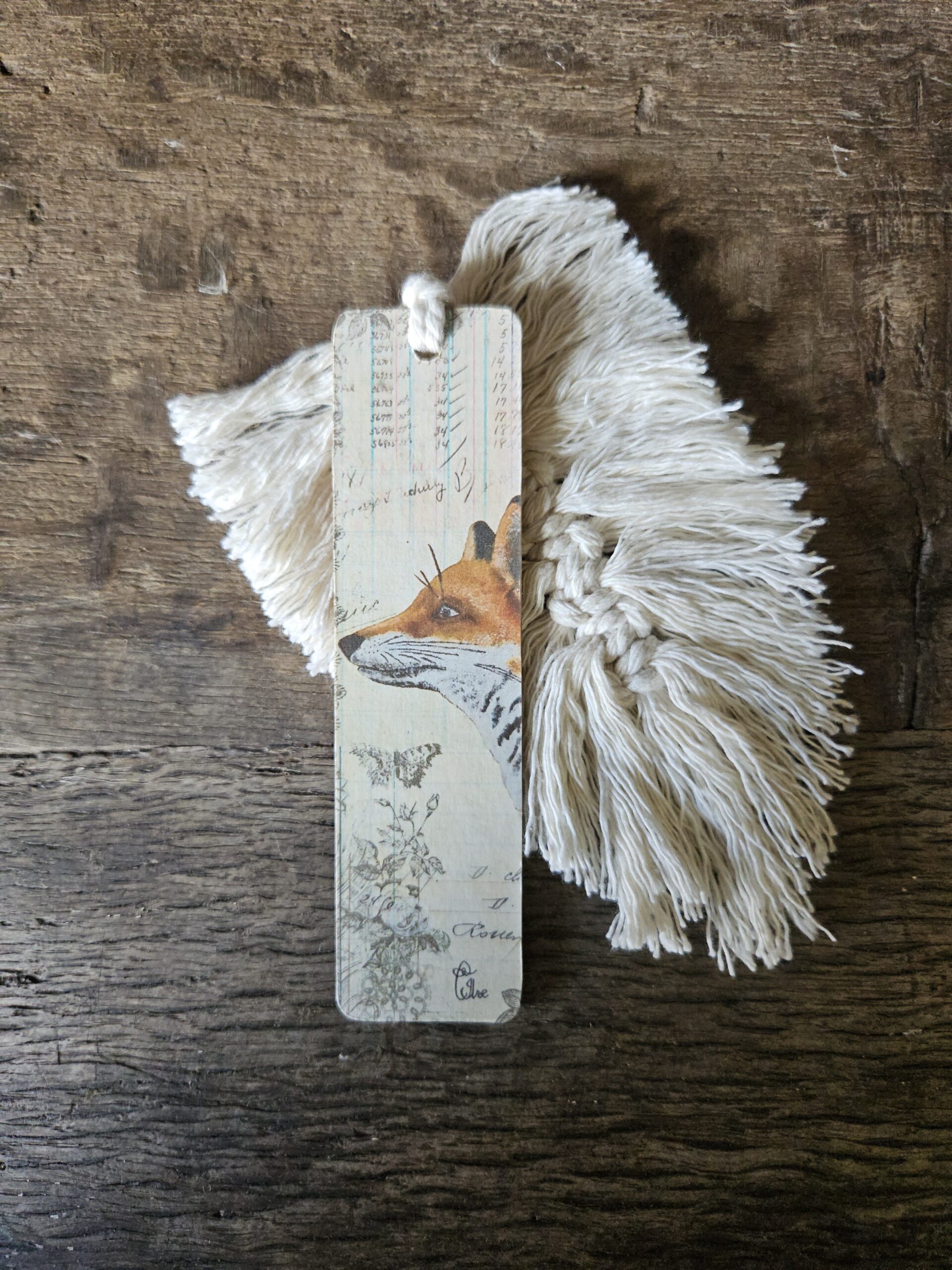 Dreaming Fox (macramé boekenlegger)